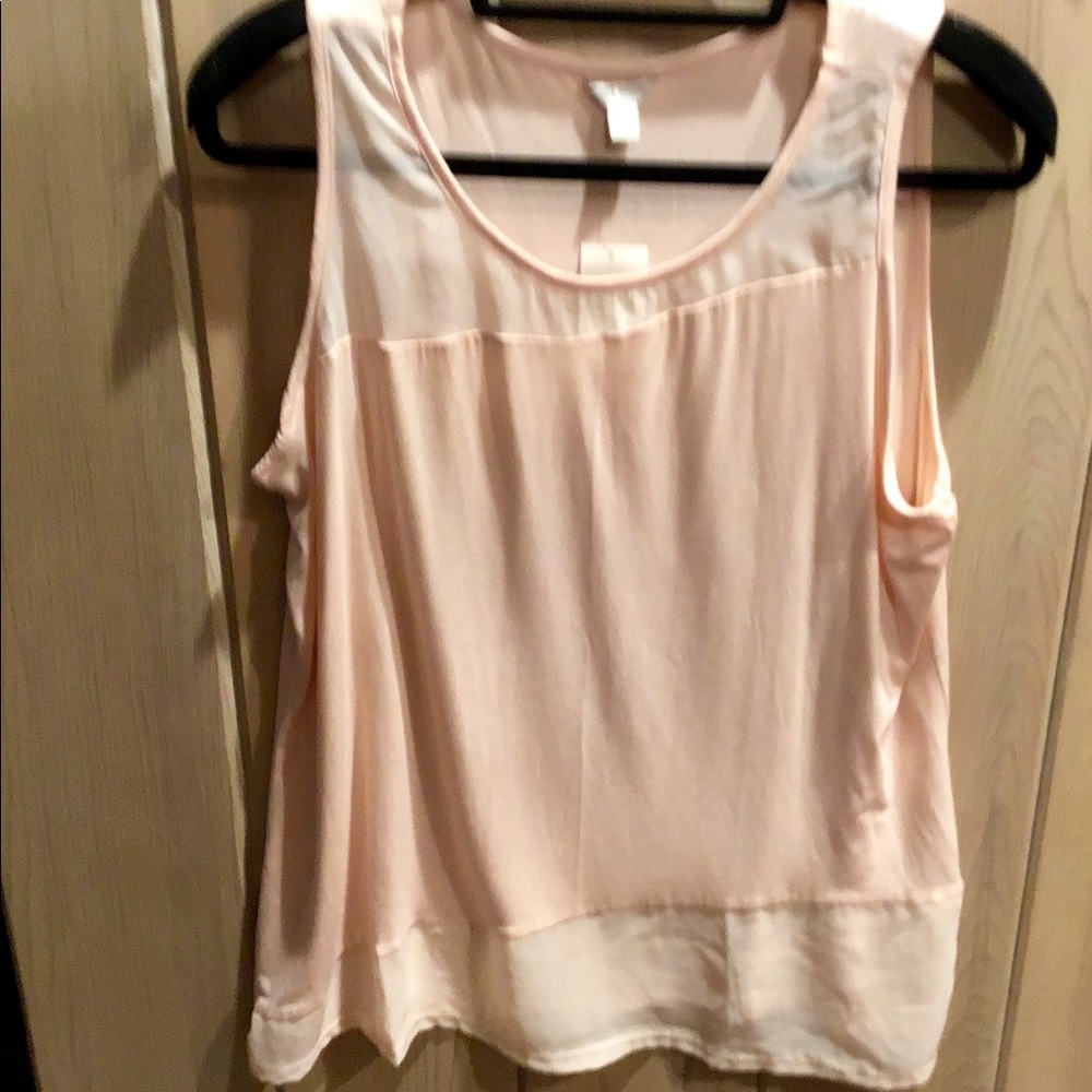 🌺NWT Cato sleeveless tank w-mesh detail